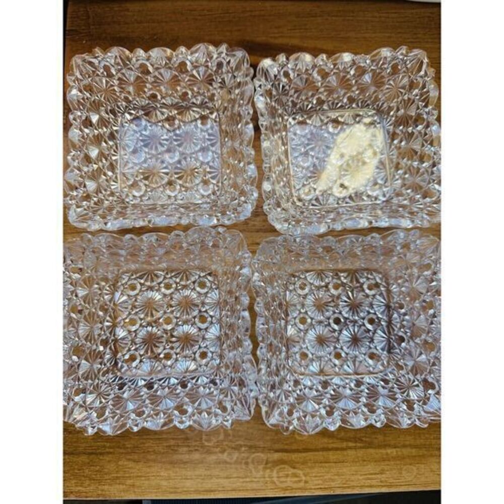 EAPG Vintage Clear Pattern Glass Daisy & Button Square 4 Piece Berry‎ Bowls